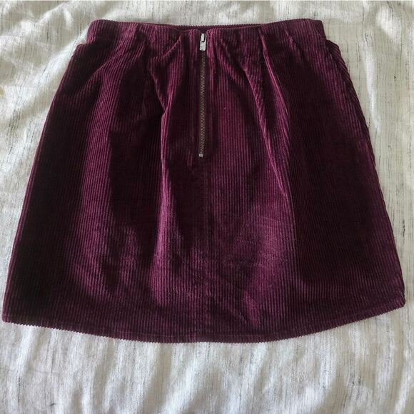 Hollister Corduroy Skirt in Rich Burgundy - Picture 2 of 4